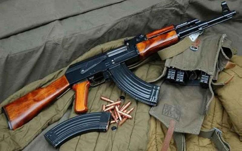 Seorang Polisi Tembak Istri dan Warga yang Ditemukan di Jalan, Lalu Bunuh Diri  