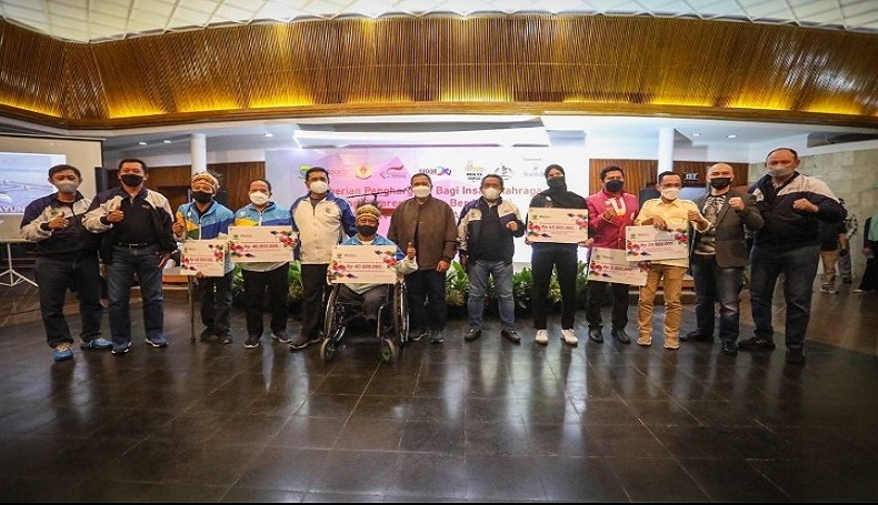 Pemkot Bandung Cairkan Uang Kadedeuh untuk Atlet Peraih Medali di PON XX