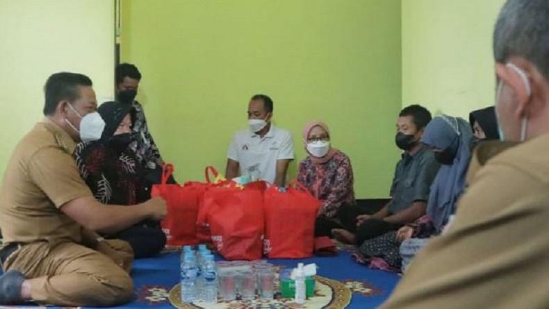 Mensos Risma Semangati Gadis Tunarungu Korban Kekerasan Seksual di Sanggau