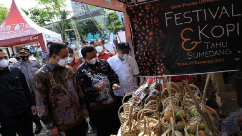 Hadiri Festival Kopi dan Tahu Sumedang, Anies : Thamrin 10 Etalase UMKM