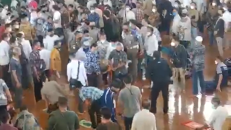 Detik-Detik Wali Kota Bandung Meninggal saat Hendak Sholat Jumat di Mesjid Mujahidin