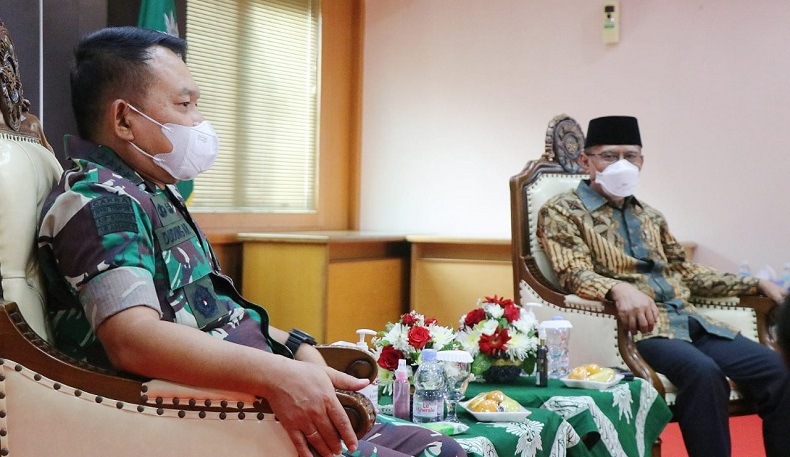 Ketum PP Muhammadiyah Bahas Persatuan Bareng KSAD : Jangan Sampai Bangsa Pecah karena Perbedaan