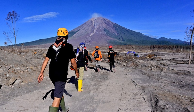 Kaleidoskop: Bencana Besar di Indonesia Sepanjang 2021, Dari Gempa Bumi hingga Gunung Meletus