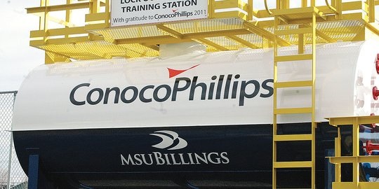 Raksasa Migas Asing Hengkang dari Indonesia, Target Produksi Minyak 1 Juta Barel Diragukan Tercapai