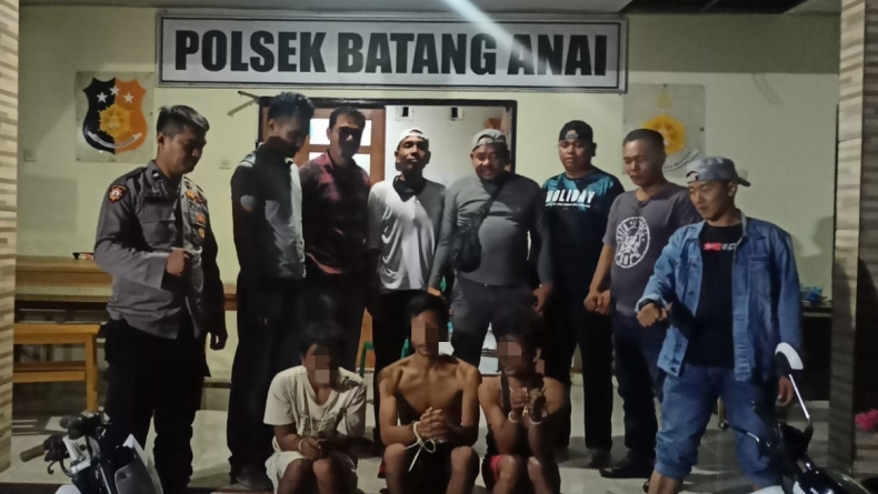 Curi Besi Bantalan Kereta Api, 3 Buruh di Padang Pariaman Ditangkap Polisi