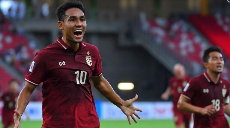 Hasil Piala AFF 2020: Thailand Ungguli Filipina di Babak Pertama, Teerasil Dangda Cetak Rekor