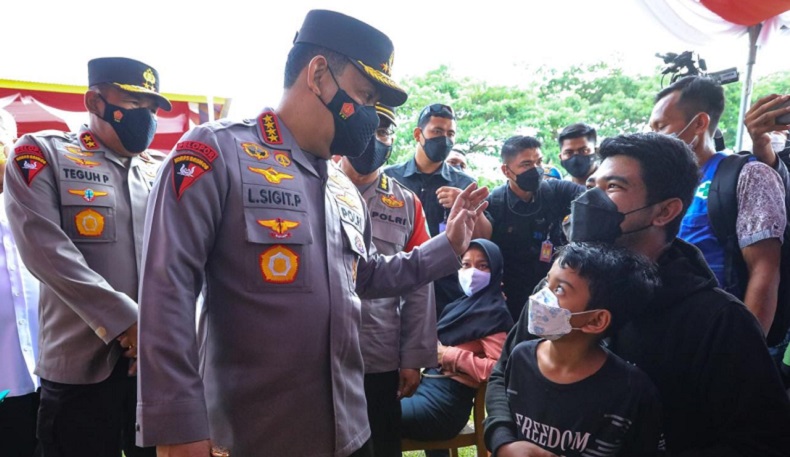 Kapolri Optimistis Target Vaksinasi 70 Persen Terwujud