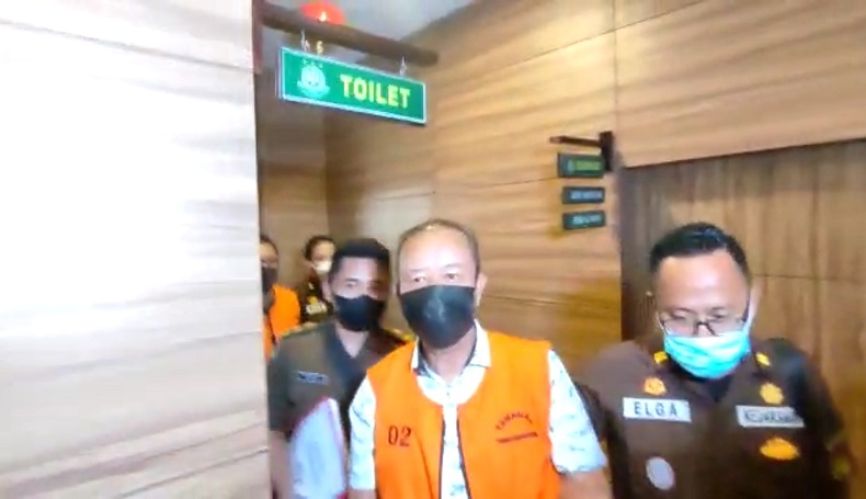 Diduga Korupsi, Mantan Sekretaris dan Bendahara DPRD Sukabumi Ditahan