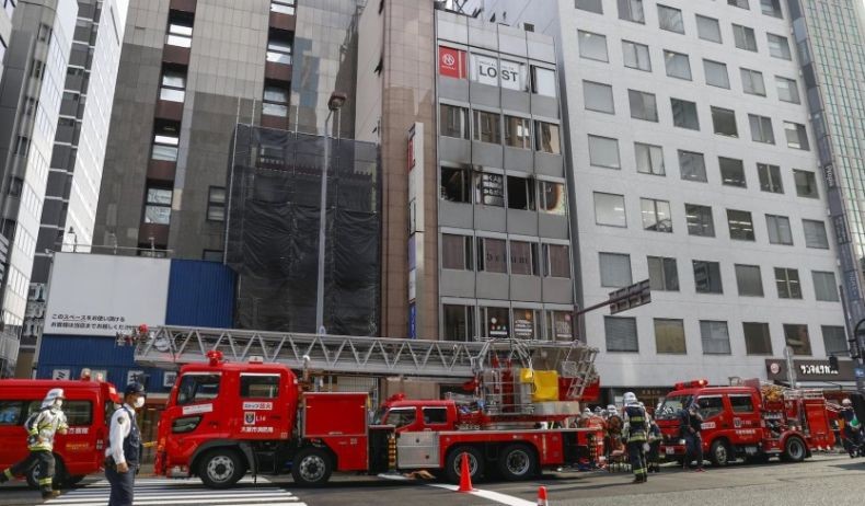 Gedung Terbakar di Osaka Jepang, 27 Orang Tewas
