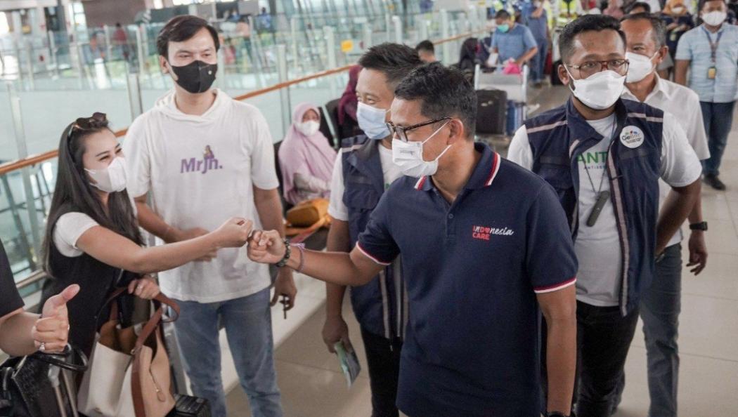 Tinjau Bandara Soekarno-Hatta, Sandiaga Uno Imbau Masyarakat Patuhi Prokes 