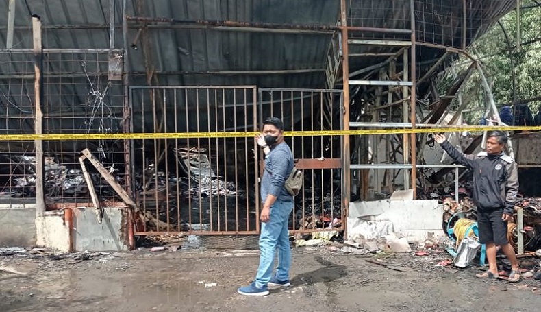Kebakaran Pabrik Lilin di Garut Tewaskan 1 Pekerja, Polisi Turun Tangan