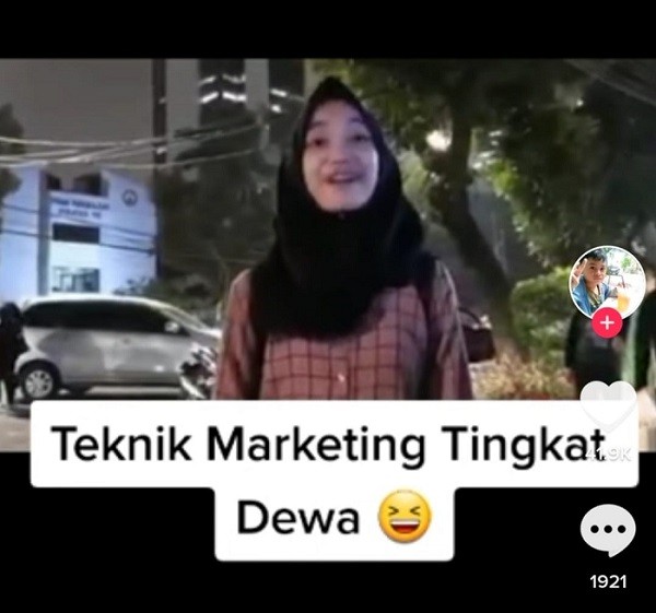 Viral Pedagang Makanan Pakai Teknik Marketing Tingkat Dewa, Pembeli Dibikin Melayang  