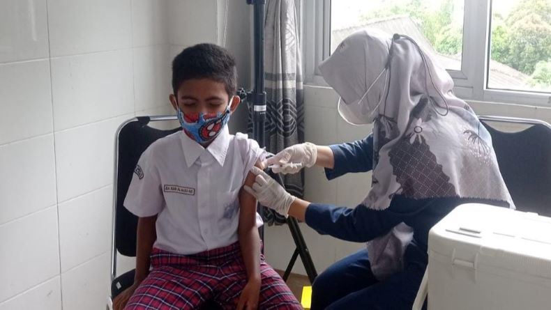 Ratusan Anak Sekolah Usia 6-11 Tahun di Pangkalpinang Ikuti Vaksinasi Covid-19