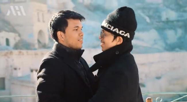 Liburan di Turki Thariq Sibuk Video Call dengan Fuji, Atta Halilintar: Cie Pacaran Mulu