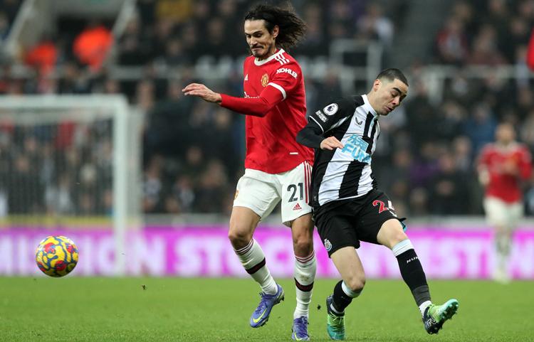 Hasil Newcastle Vs Man United: Setan Merah Nyaris Kalah, Cavani Pahlawan
