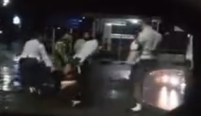 Viral, Anggota TNI AU Seret Perusak Motor Warga, Netizen: Kami Dukung