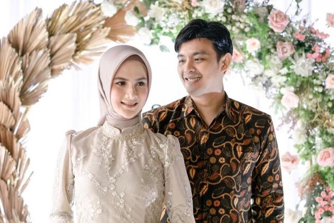 Mantan Pacar Glenca Chysara, Adi Sastro Resmi Lamar Kekasih