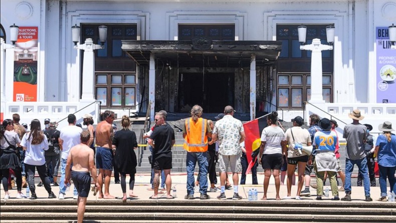 Pintu Gedung Parlemen Australia Terbakar, Kemungkinan Ulah Demonstran