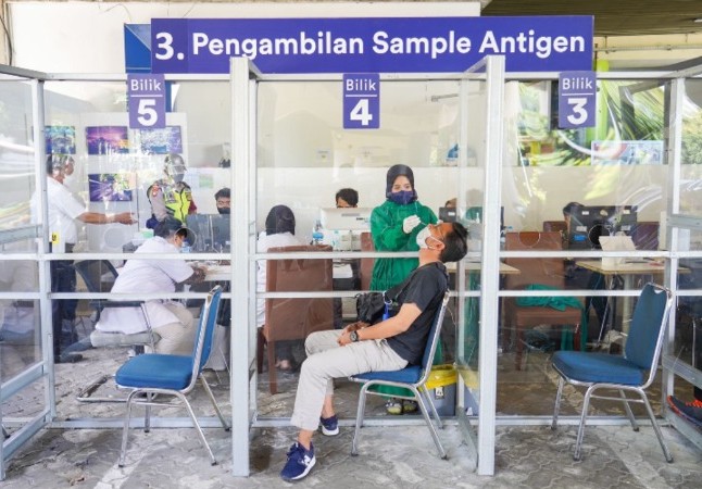 Tarif Rapid Test Antigen di Stasiun Turun Jadi Rp35.000 Awal 2022