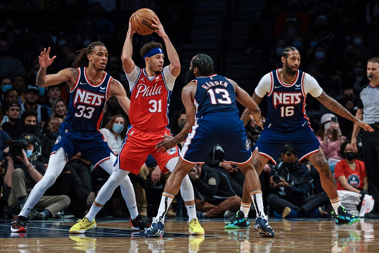 Hasil NBA Jumat (31/12/2021): Brooklyn Nets Dihajar Sixers, Milwaukee Bucks Menang Lagi