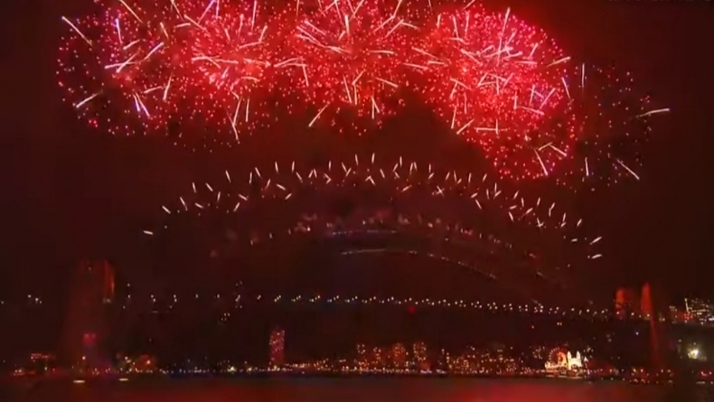 Sydney Rayakan Pergantian Tahun Baru 2022 dengan Pesta Kembang Api