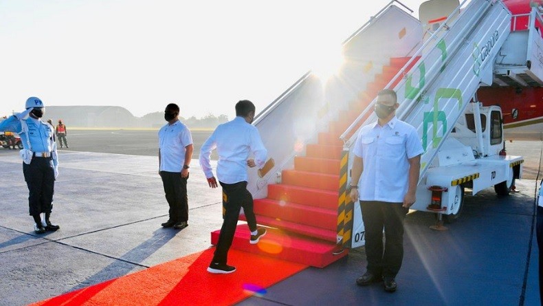 Berangkat dari Halim Perdanakusuma, Jokowi Tinjau Vaksinasi di Aceh dan Sumut