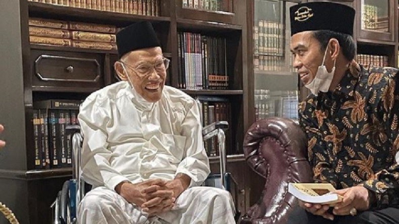 Ulama 96 Tahun Ini Setiap Hari Sanggup Baca lima Buku, Ternyata Ini Rahasianya