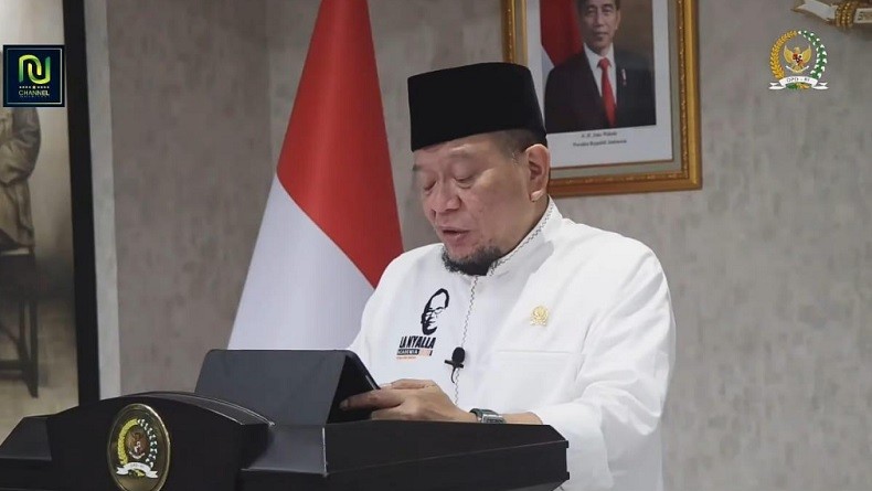 Ketua DPD Sampaikan Peran Konkret Pesantren bagi Negara di Rakernas FOKSI