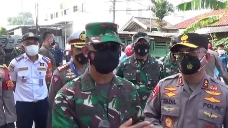 Kalimalang Macet, Pangdam Jaya: Kita Akan Evaluasi Banyak Perusahaan Tidak Patuh WFH 