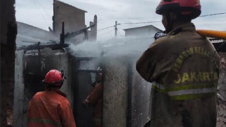 Kebakaran di Tanjung Priok, Satu Orang Luka Bakar
