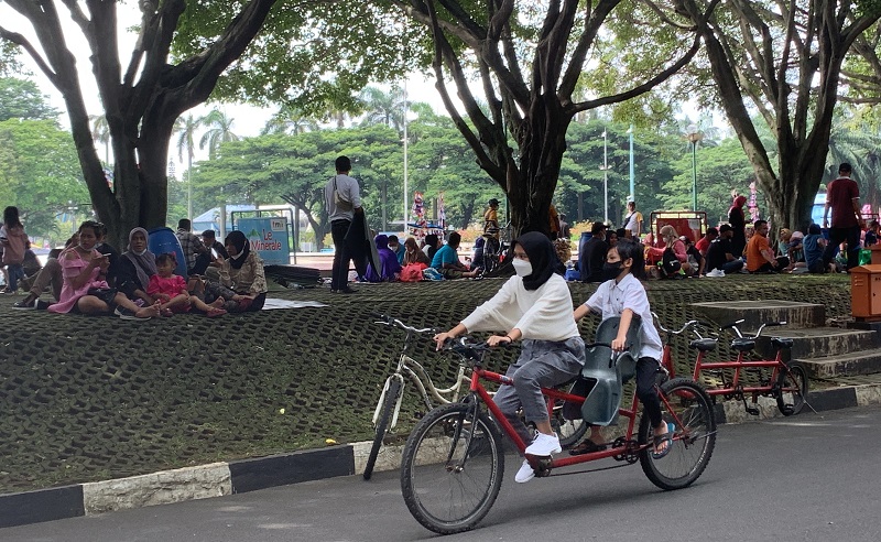 Tak Wajib Beli Tiket Online, Pengunjung Pilih TMII untuk Berlibur