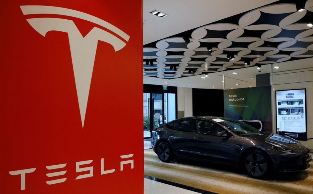 Tesla Cetak Rekor Penjualan Mobil Listrik 900.000 Unit Lebih Sepanjang 2021