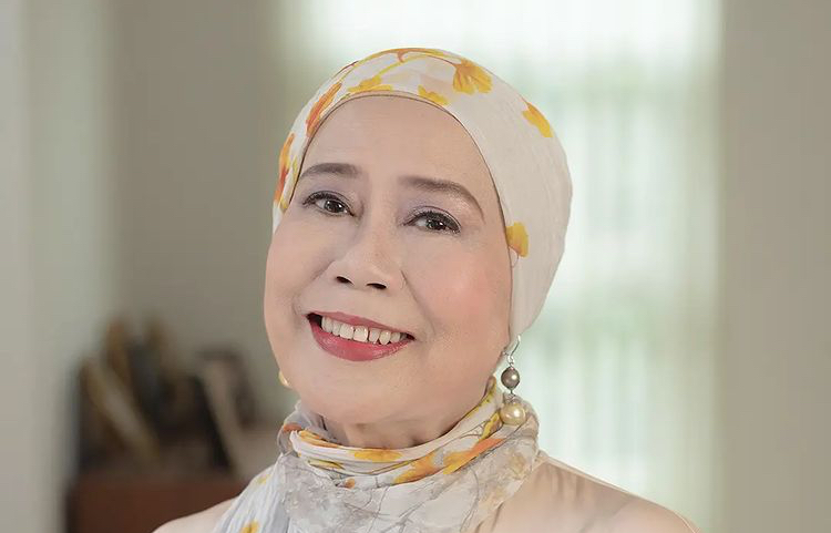 Dewi Yull Buta Mata Kanan: Dibawa Happy, Jangan Mengeluh