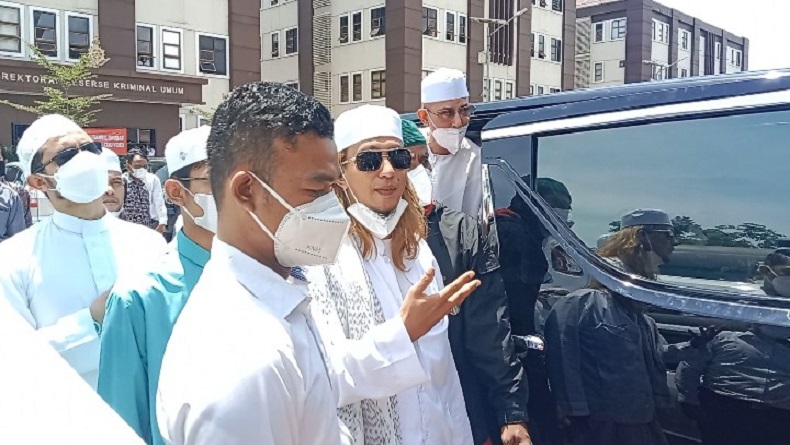 Pengacara : Betapa Cepat Proses Hukum Habib Bahar Smith, Dipanggil Langsung Jadi Tersangka