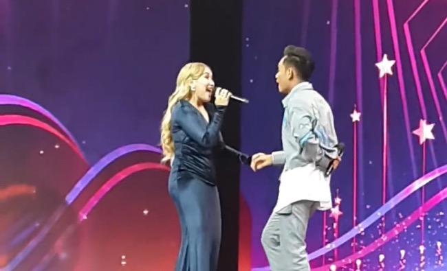 Iko KDI 2021 Tampil Sempurna, Ayu Ting Ting Sampai Peluk