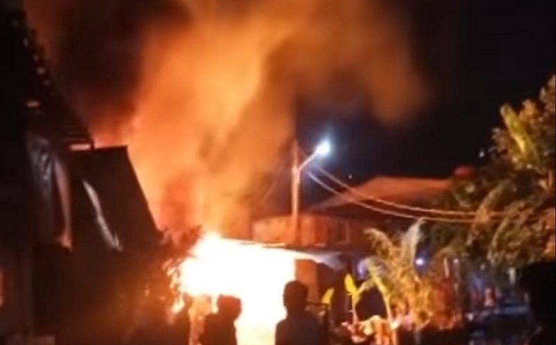 Kebakaran Rumah di Cakung, Penghuni Diduga Ketiduran saat Memasak