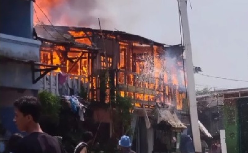 Kebakaran Rumah di Cengkareng Selasa Siang, Diduga akibat Korsleting Kipas Angin