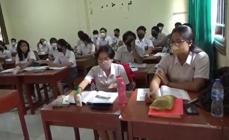 Dua Siswanya Positif Covid-19, SMAN 8 Denpasar Hentikan PTM Mulai Hari Ini