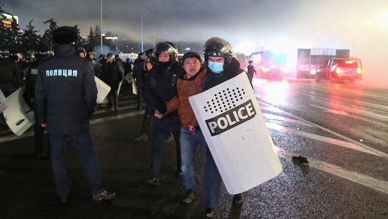 Protes Disertai Kekerasan di Kazakhstan, Presiden Tetapkan Keadaan Darurat