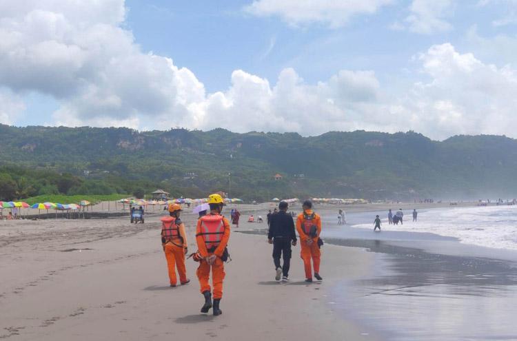 Memasuki Hari Ke-7, Korban Tenggelam di Pantai Parangtritis Belum Ditemukan