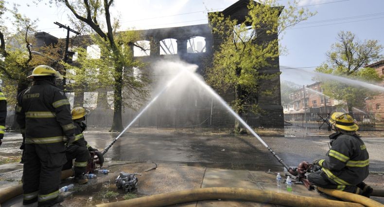 Apartemen Terbakar di Philadelphia AS Tewaskan 13 Orang, 7 di Antaranya Anak-Anak