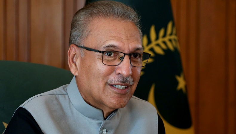 Presiden Ini Positif Covid-19 untuk Kedua Kali, Sakit Tenggorokan dan Demam