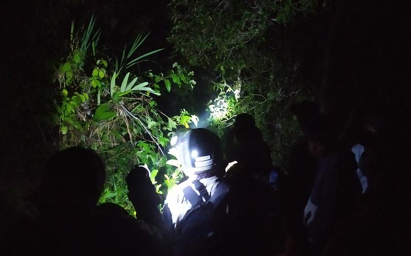 8 Pelajar Bukittinggi Terjebak Arus Sungai saat Lihat Bunga Bangkai