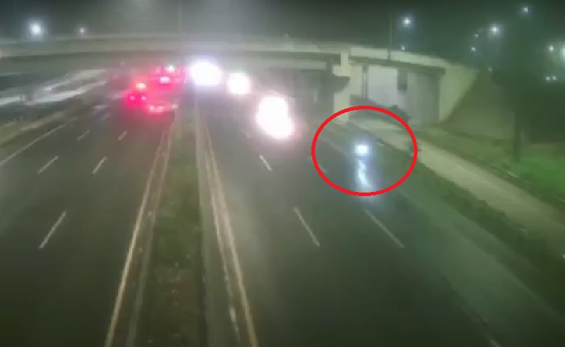 Mengemudi Sambil Lihat Google Maps, Pemotor Ini Malah Masuk Tol Serpong dan Kena Tilang