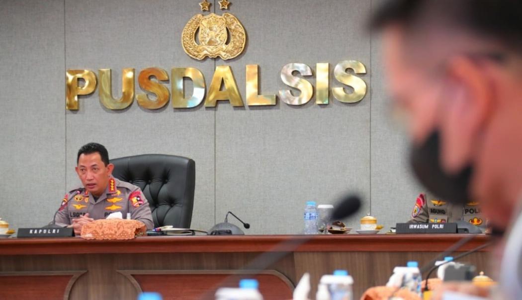 Gelar Anev, Kapolri Instruksikan Jajaran Tak Enggan Temui Warga dan Jaga Kepercayaan Publik