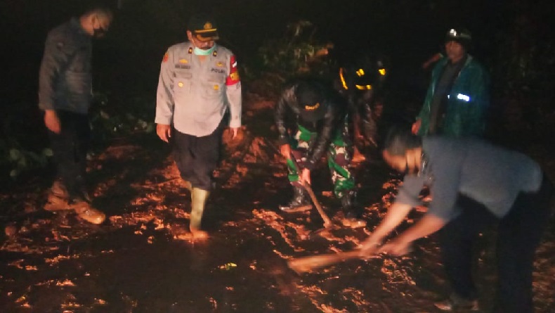 Garut Diterjang Banjir, Rumah dan Sawah Warga Terendam