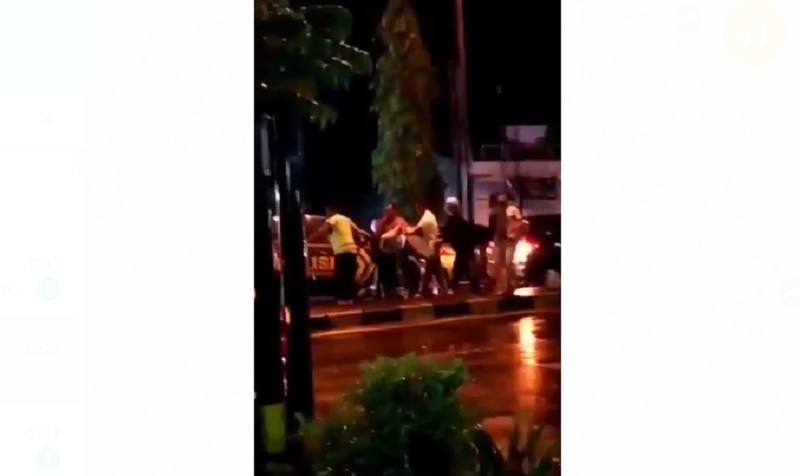 Viral Polisi Aniaya Keluarga Pengantar Jenazah di Lamongan dengan Brutal, Ini Faktanya