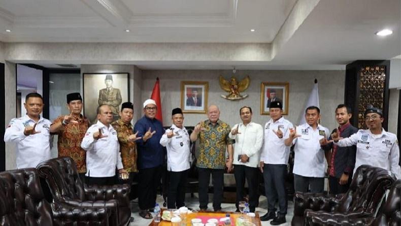 Sikapi Kebijakan 40 Persen Dana Desa untuk BLT, APDESI Temui Ketua DPD La Nyalla