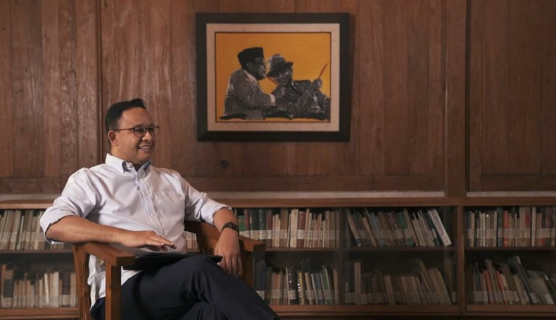 Tegaskan Selalu Humanis, Anies Pilih Anak PKL Jadi Kasatpol PP DKI Jakarta