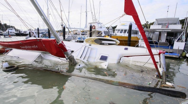 Gunung Bawah Laut Tonga Meletus, Tsunami Masih Terjang Australia Hari Ini